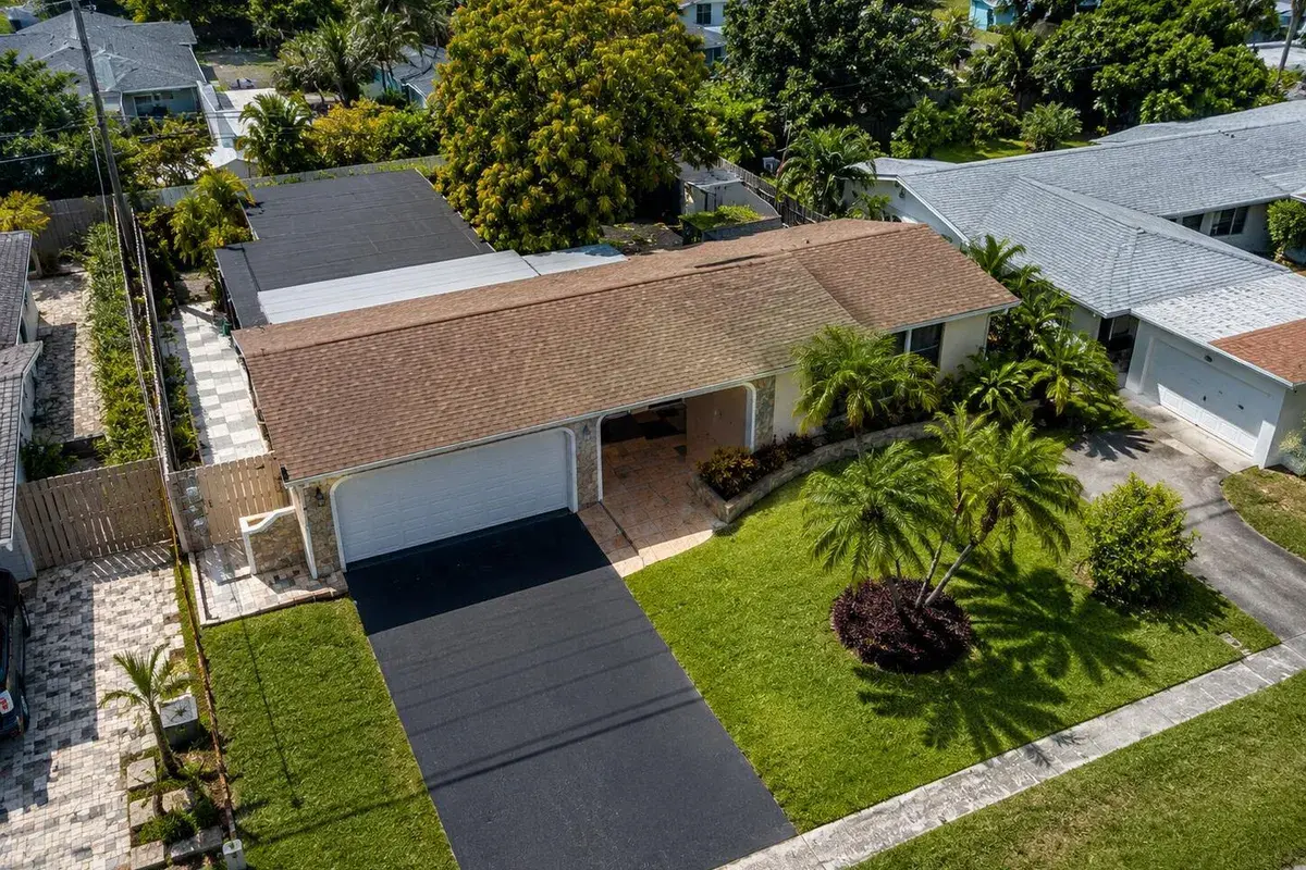 10720 NW 26TH Place, Sunrise FL 33322