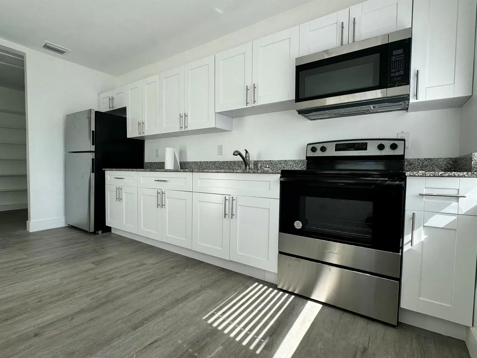 1833 Madison Street, Hollywood FL 33020