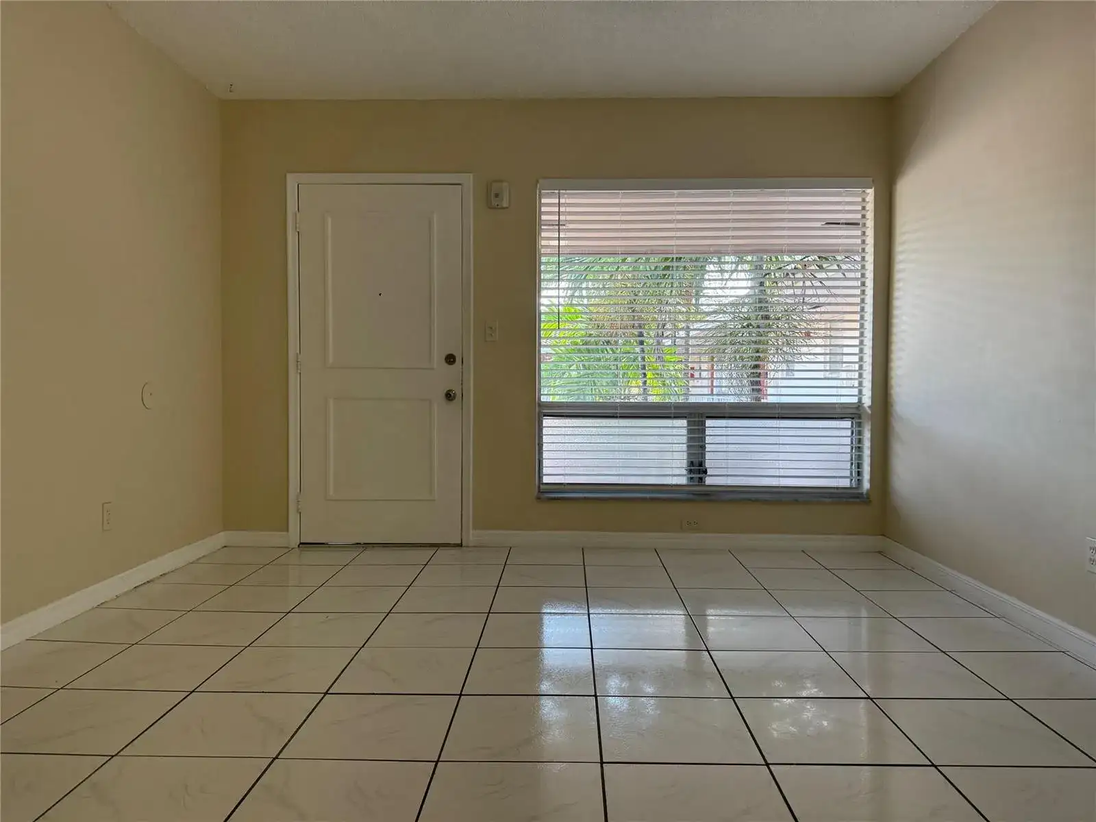4928 Hollywood Boulevard # 10, Hollywood FL 33021 photo 2