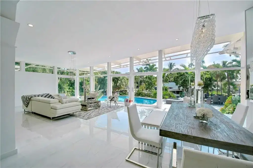 28 PELICAN Drive, Fort Lauderdale FL 33301 photo 3