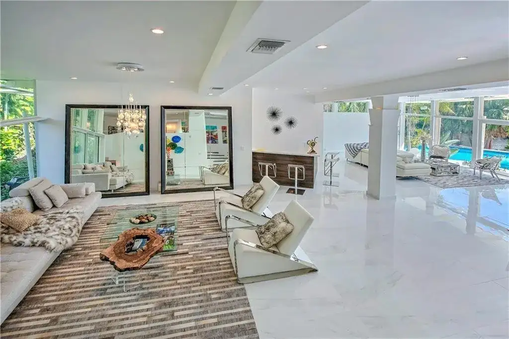 28 PELICAN Drive, Fort Lauderdale FL 33301 photo 4