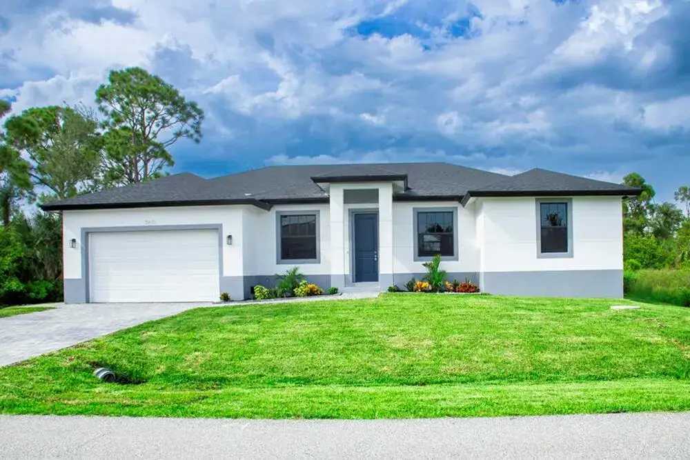 15633 LAKELAND Circle, Port Charlotte FL 33981