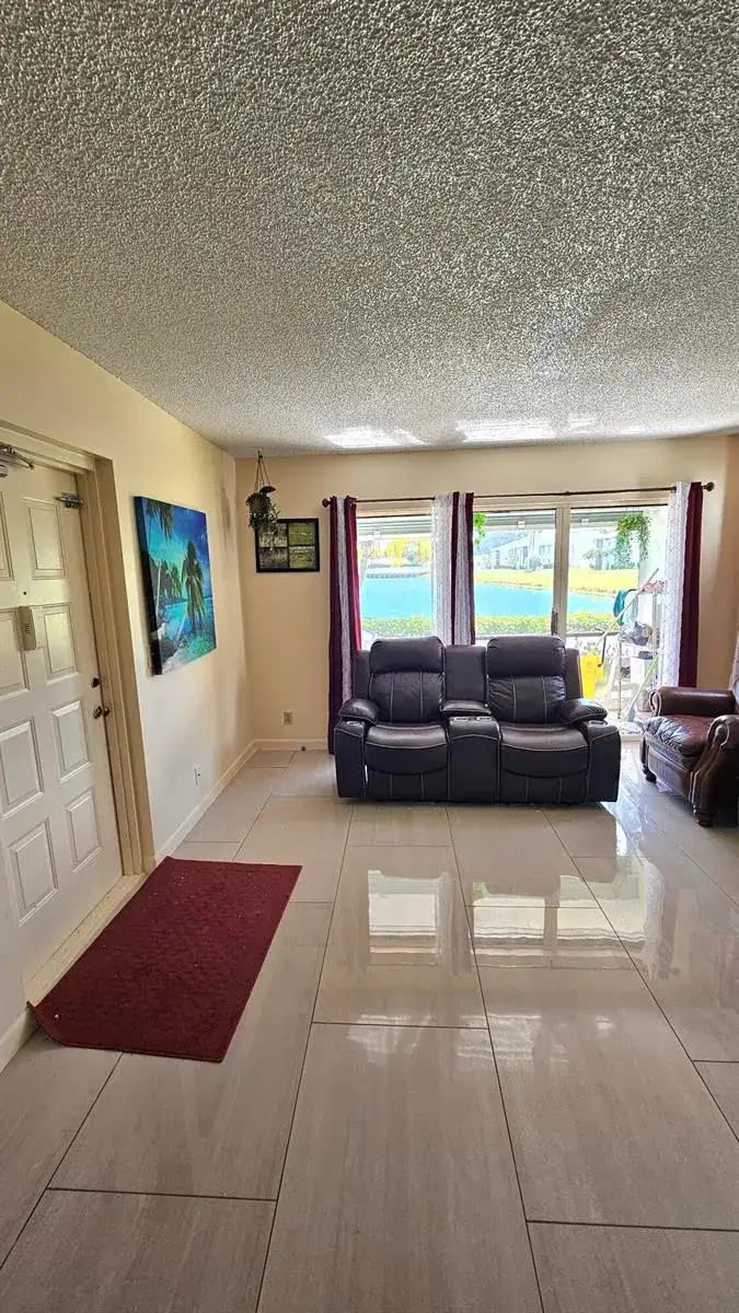 1004 Green Pine Boulevard # G1, West Palm Beach FL 33409 photo 4