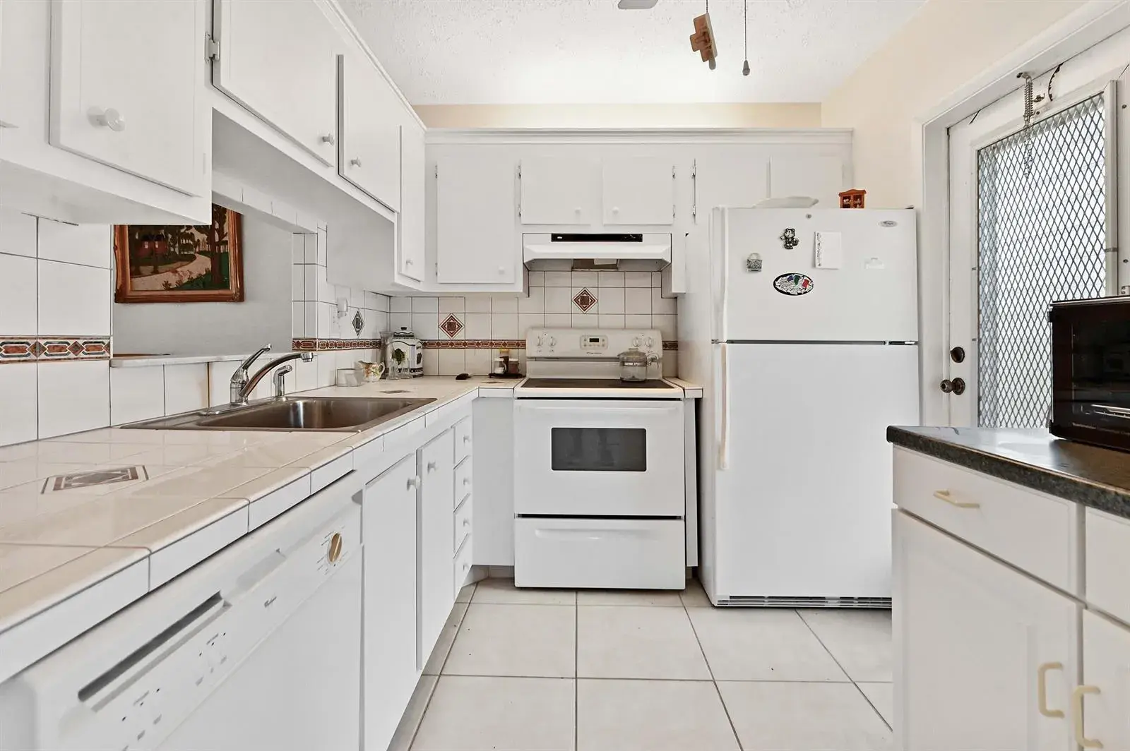 3506 NW 49th Avenue # 603, Lauderdale Lakes FL 33319