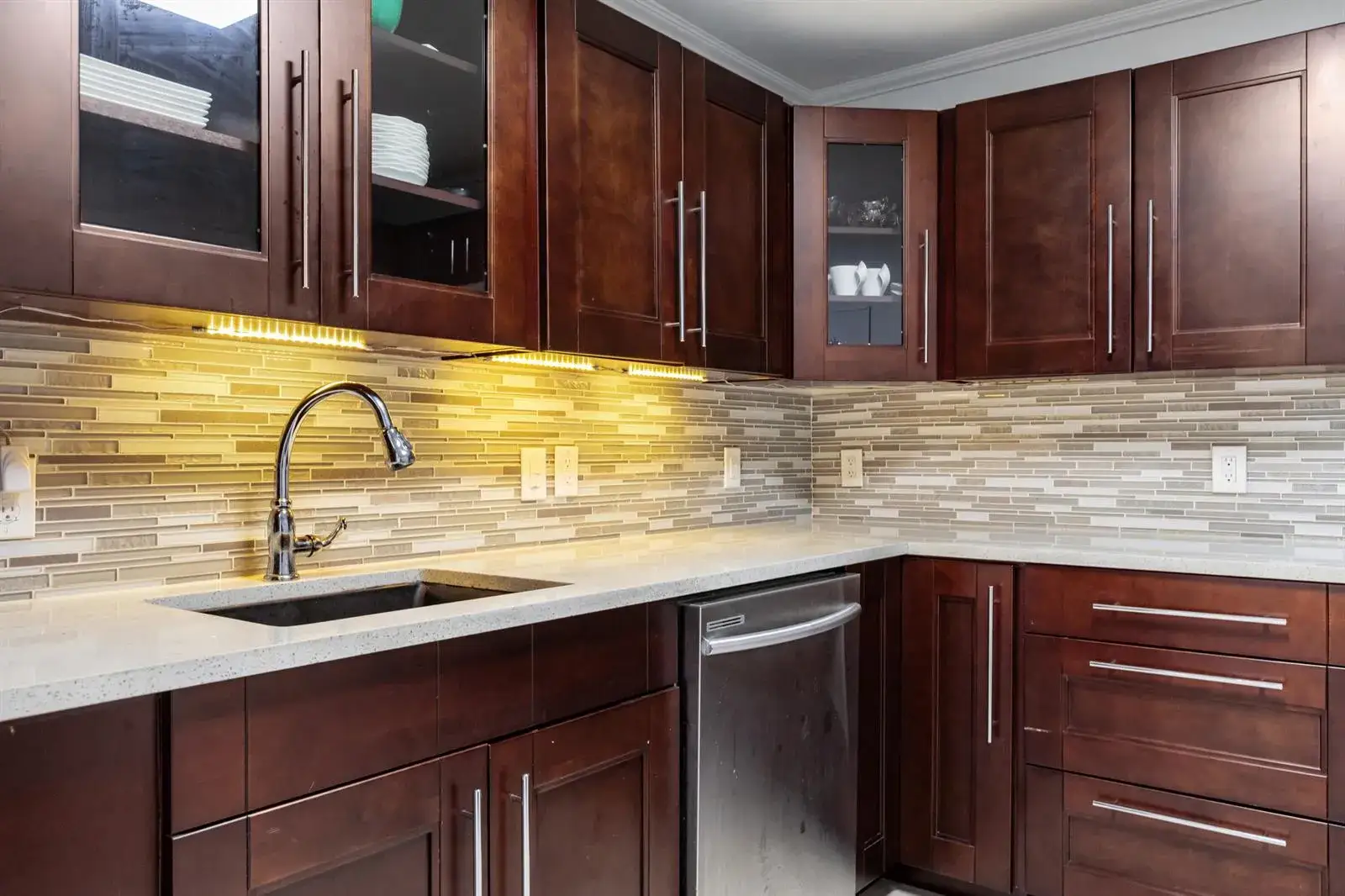 427 Golden Isles Drive # 4A, Hallandale Beach FL 33009