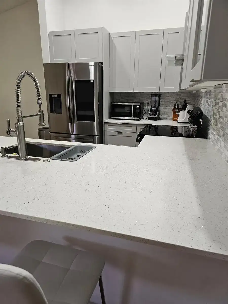 491 Springdale Circle, Palm Springs FL 33461 photo 2