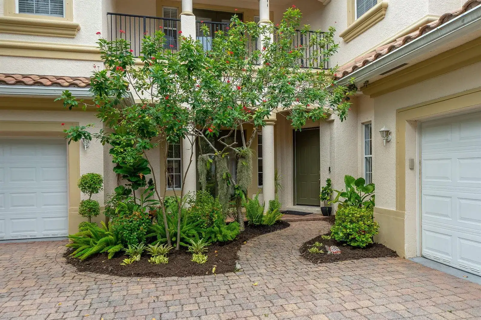 428 Cresta Circle, West Palm Beach FL 33413 photo 3