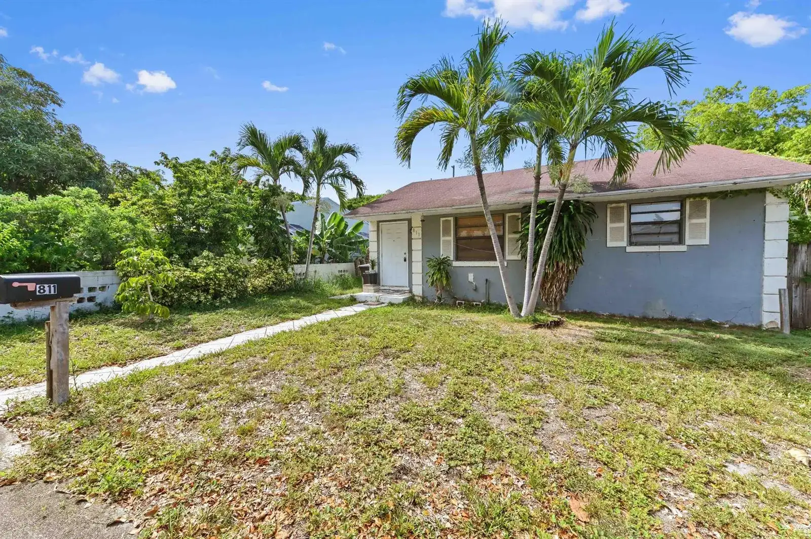 811 32nd Street, West Palm Beach FL 33407 photo 2