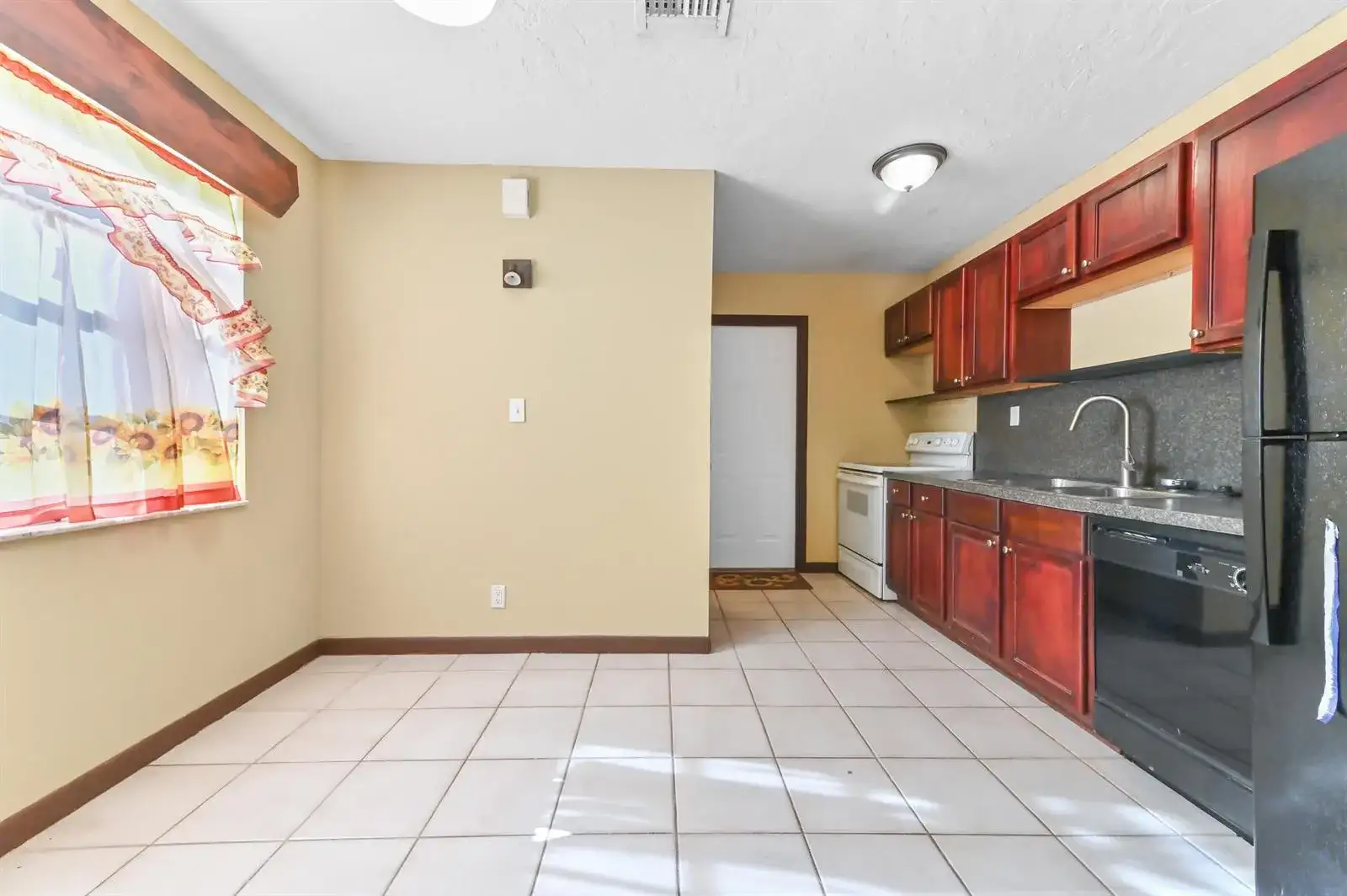811 32nd Street, West Palm Beach FL 33407 photo 5
