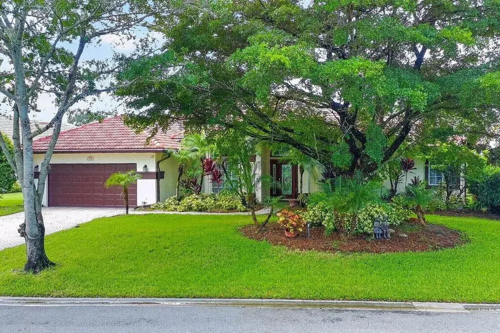 913 SW LIGHTHOUSE Drive, Palm City FL 34990
