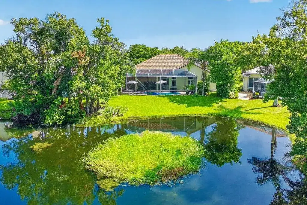 913 SW LIGHTHOUSE Drive, Palm City FL 34990 photo 3