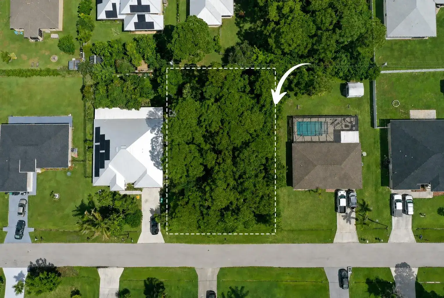 1881 SW LOFGREN Avenue, Port St. Lucie FL 34953 photo 2