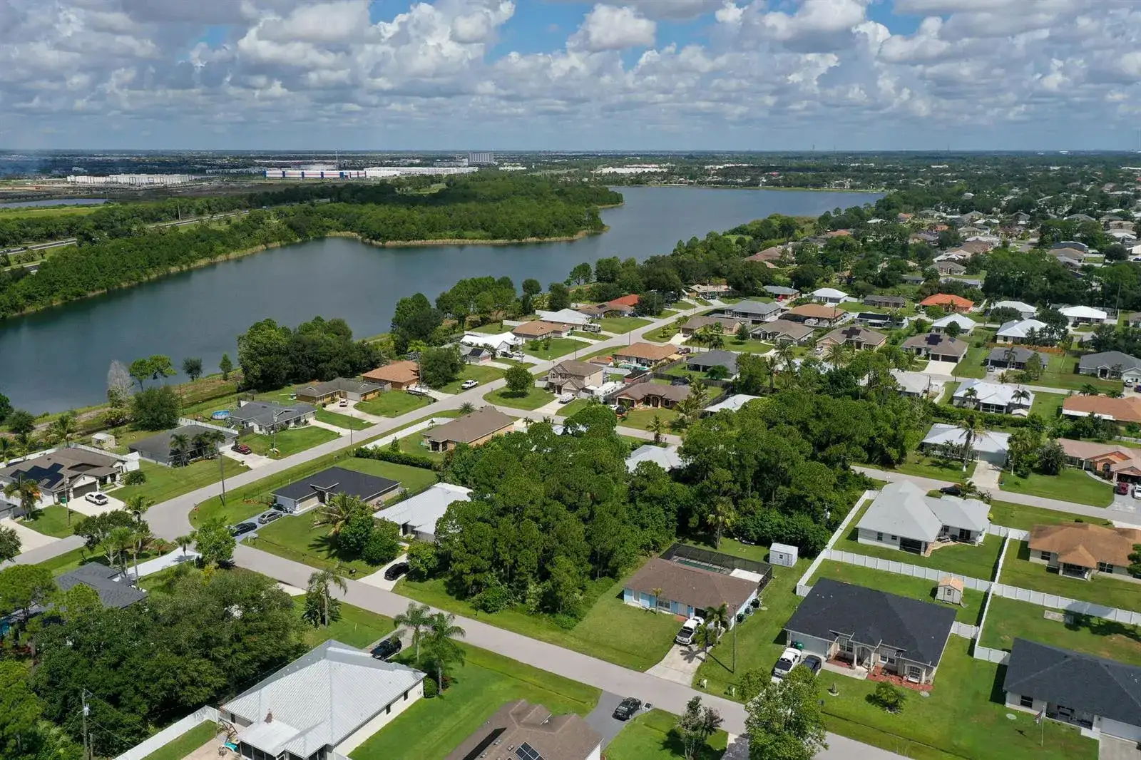 1881 SW LOFGREN Avenue, Port St. Lucie FL 34953 photo 3
