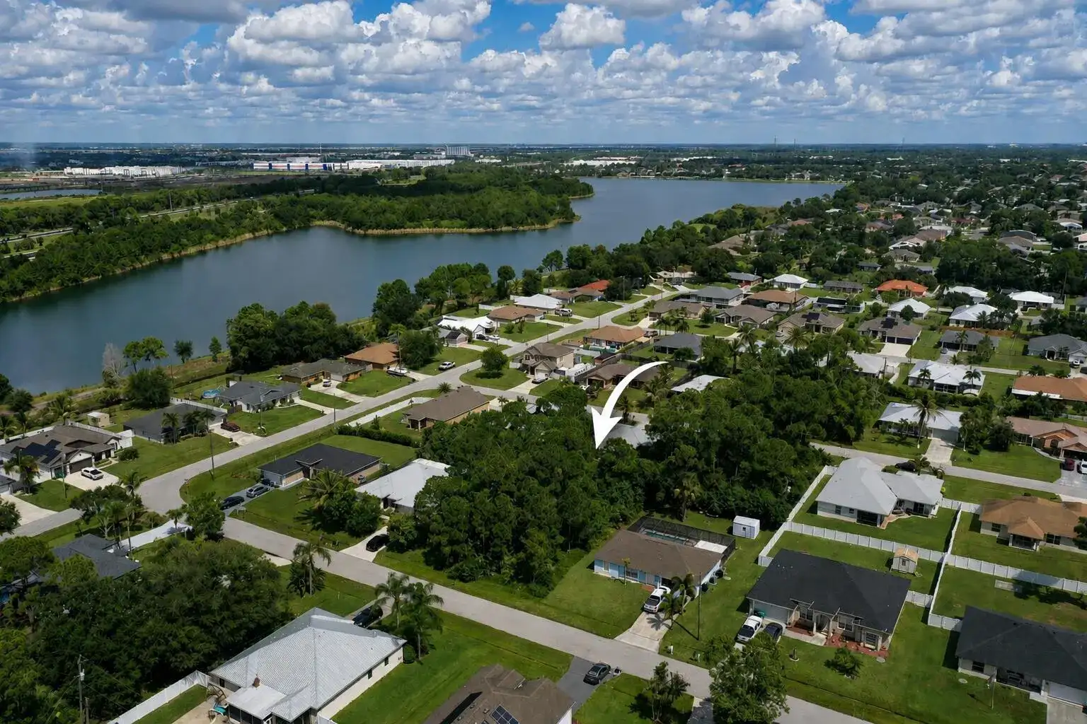1881 SW LOFGREN Avenue, Port St. Lucie FL 34953 photo 4