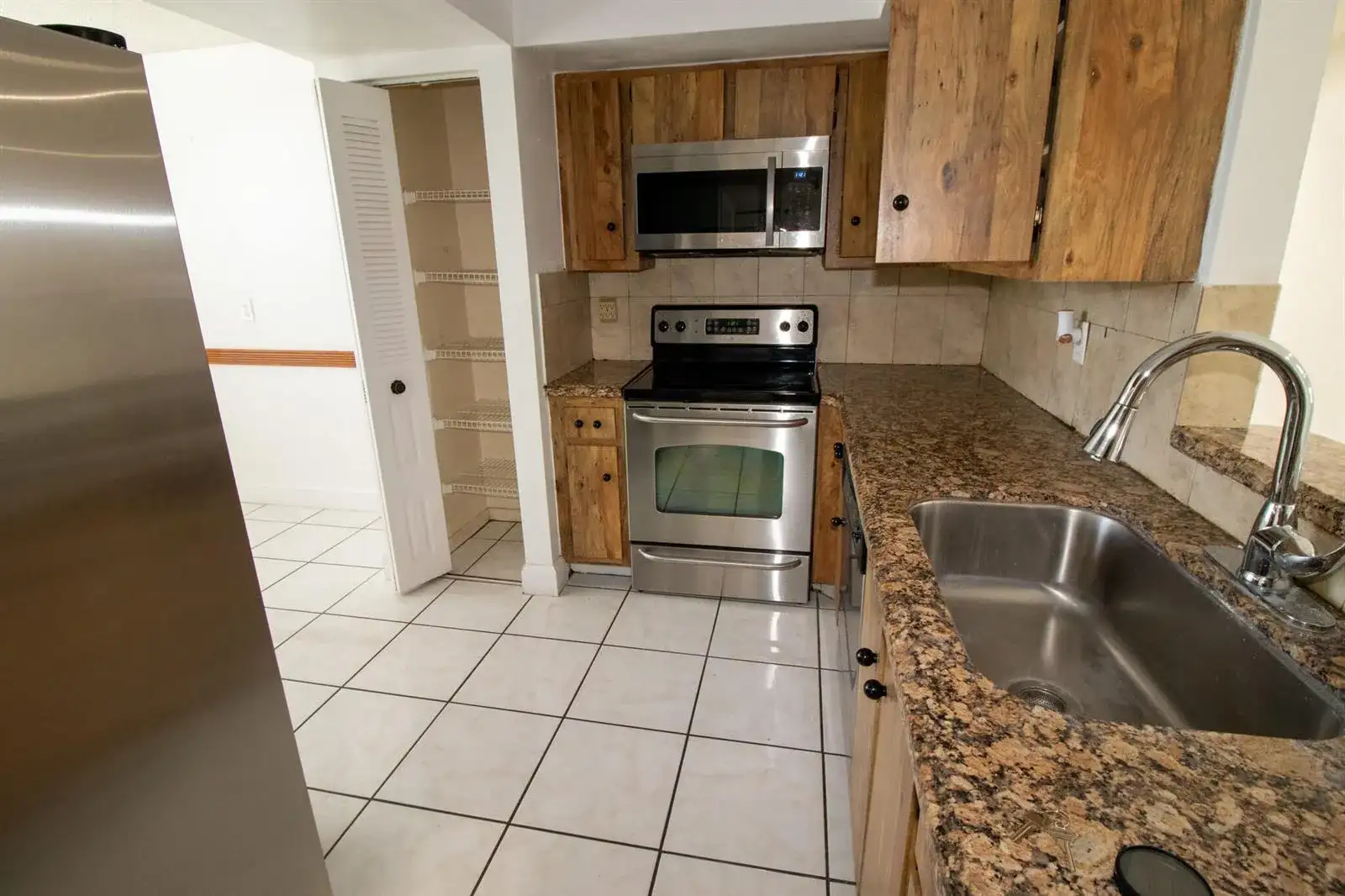1040 NW 80TH Avenue # 203, Margate FL 33063 photo 2