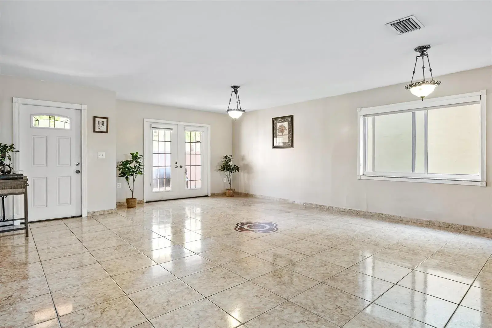 940 SW 96TH Avenue, Pembroke Pines FL 33025