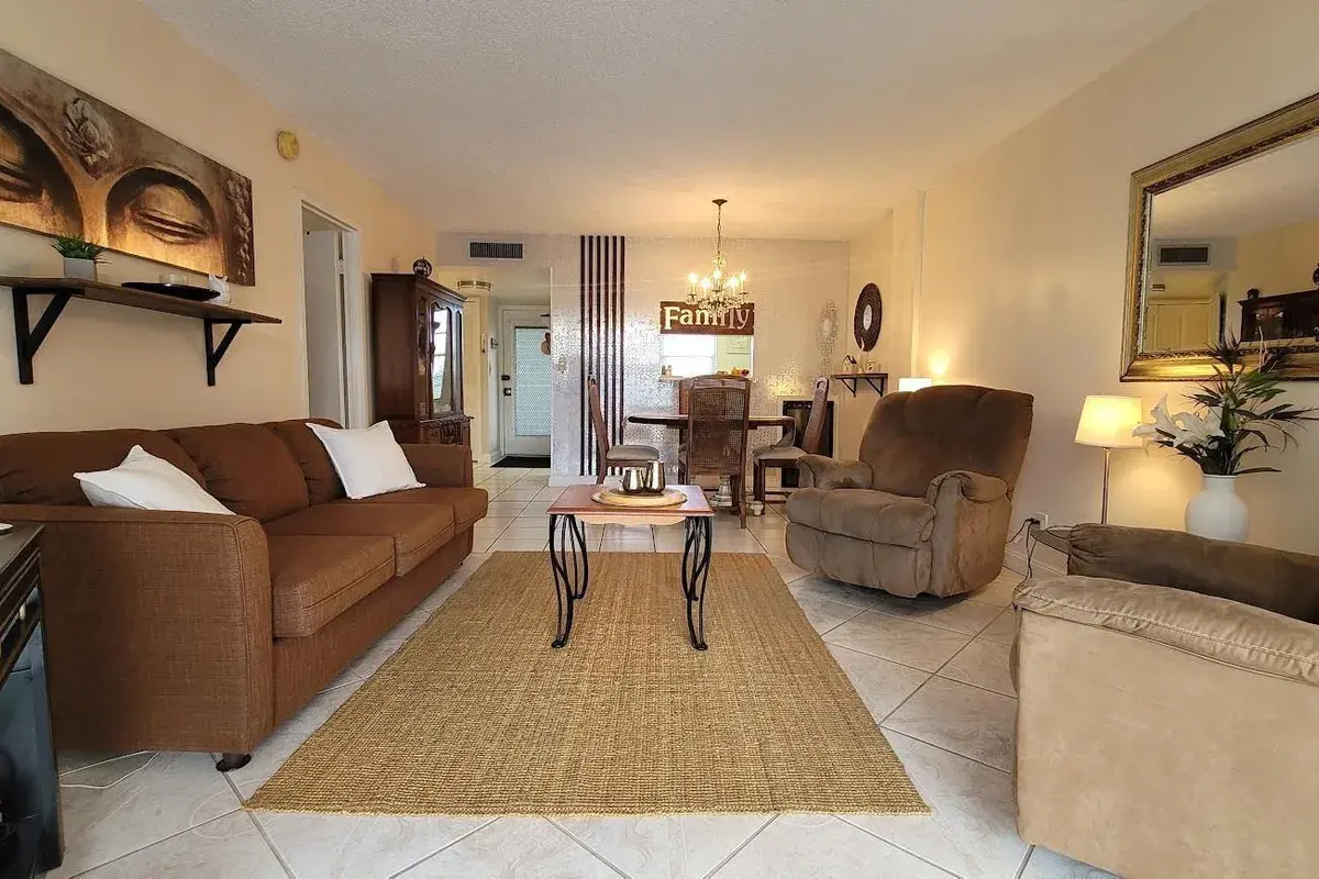 2901 NW 48th Avenue # 461, Lauderdale Lakes FL 33313