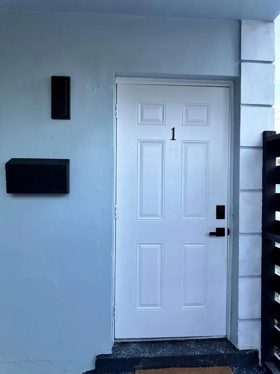221 SE 11TH Avenue # 1, Pompano Beach FL 33060 photo 4