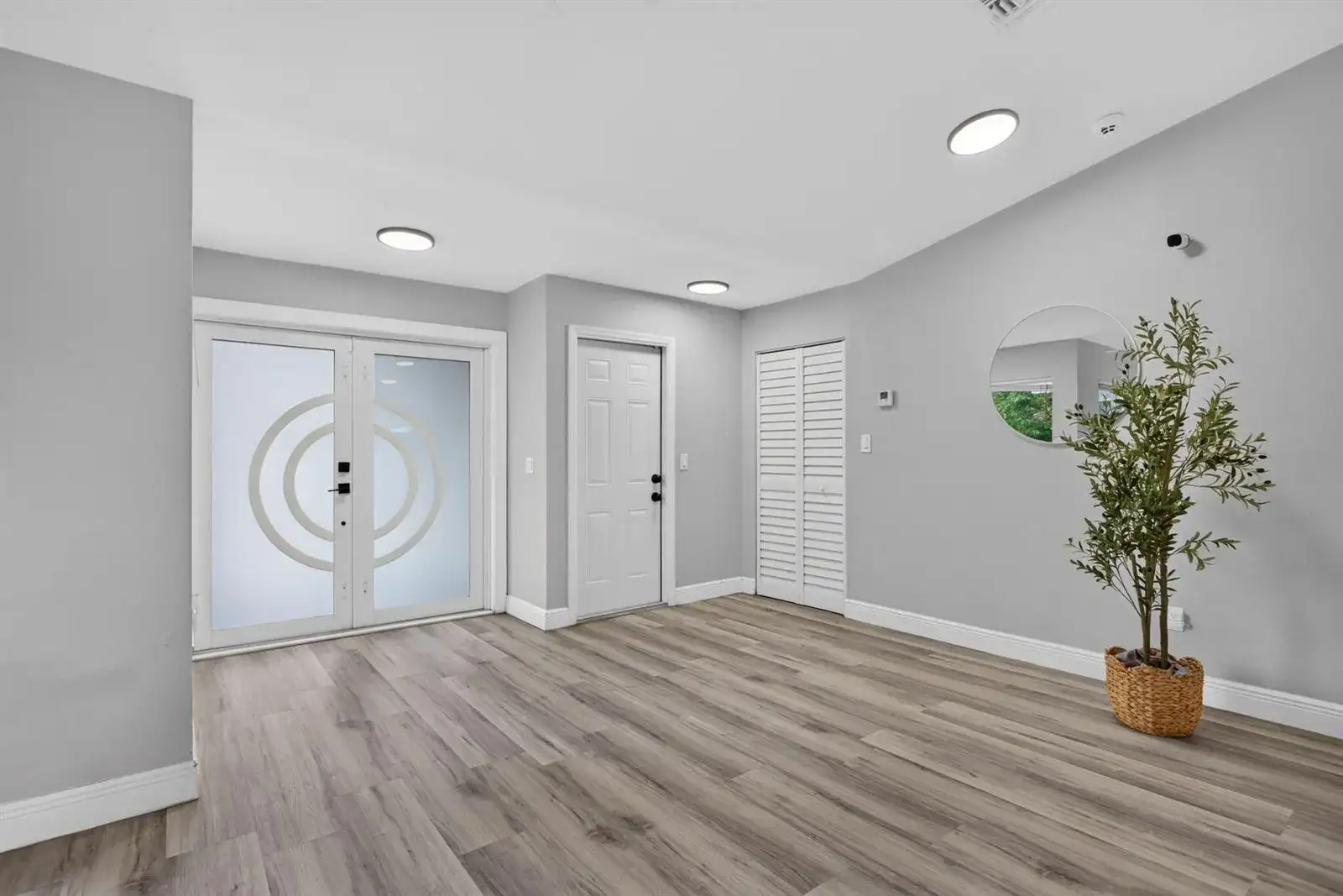 4950 SW 11th Circle, Margate FL 33068 photo 3