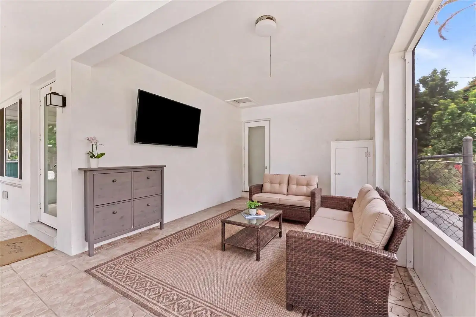 4641 SW 25TH Terrace, Dania Beach FL 33312 photo 3