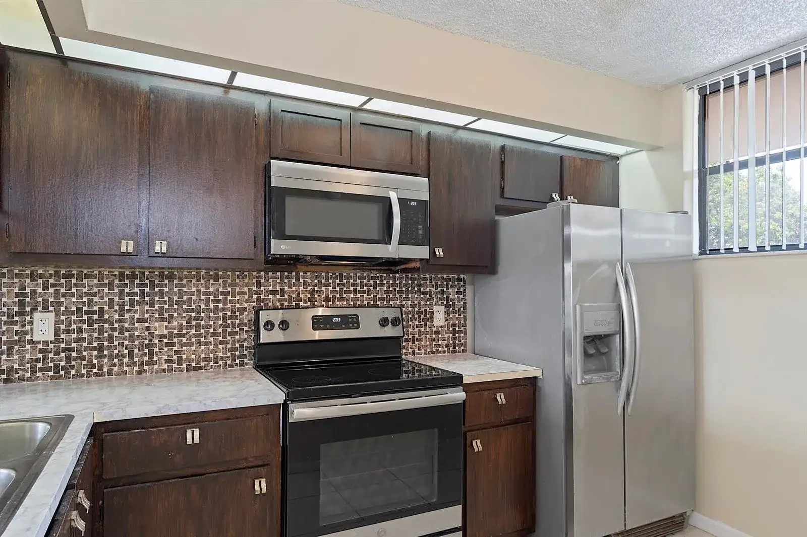 112 LAKE EMERALD Drive # 209, Oakland Park FL 33309 photo 4