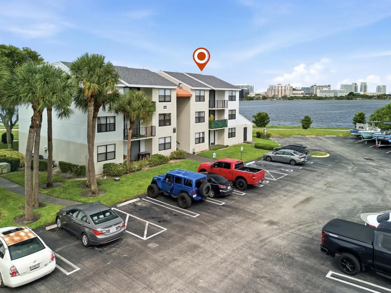760 EXECUTIVE CENTER Drive # 24, West Palm Beach FL 33401
