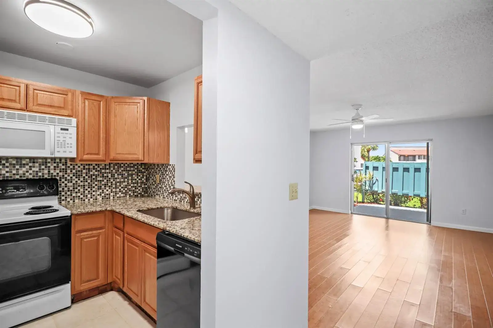 950 S Kanner Highway # D5, Stuart FL 34994