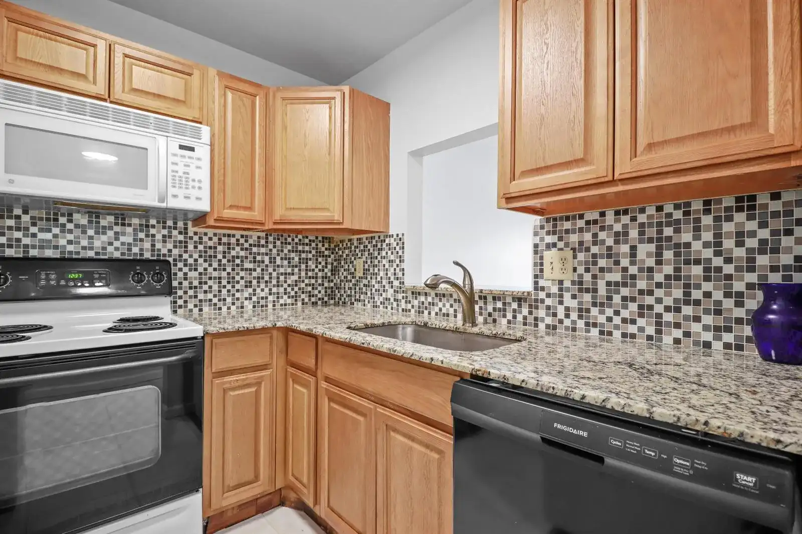 950 S Kanner Highway # D5, Stuart FL 34994 photo 3