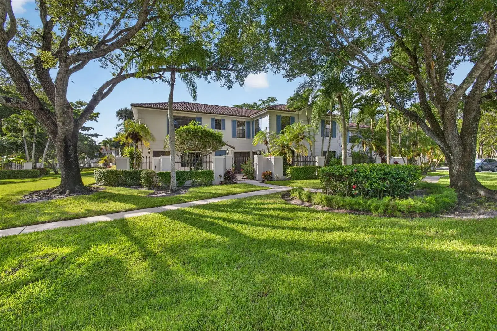 350 PRESTWICK Circle # 2, Palm Beach Gardens FL 33418 photo 4