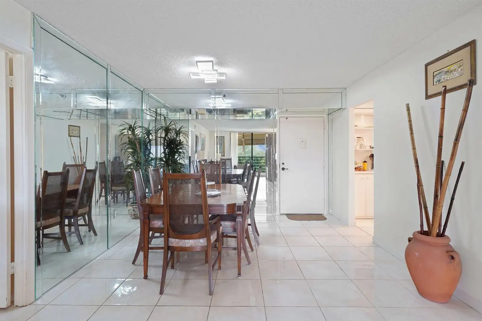1200 Saint Charles Place # 509, Pembroke Pines FL 33026 photo 4