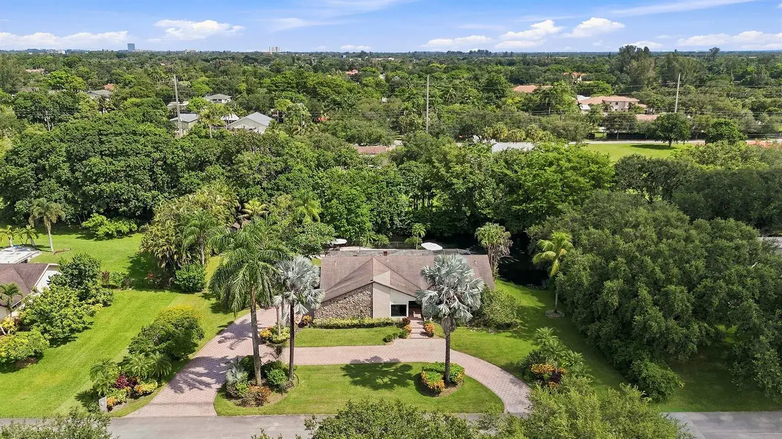 11601 SW 21st Court, Davie FL 33325 photo 4