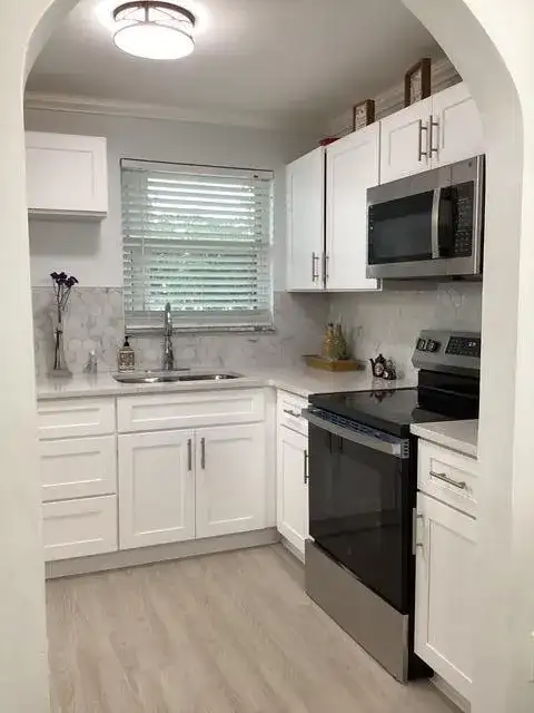 8300 SUNRISE LAKES Boulevard # 206, Sunrise FL 33322 photo 3