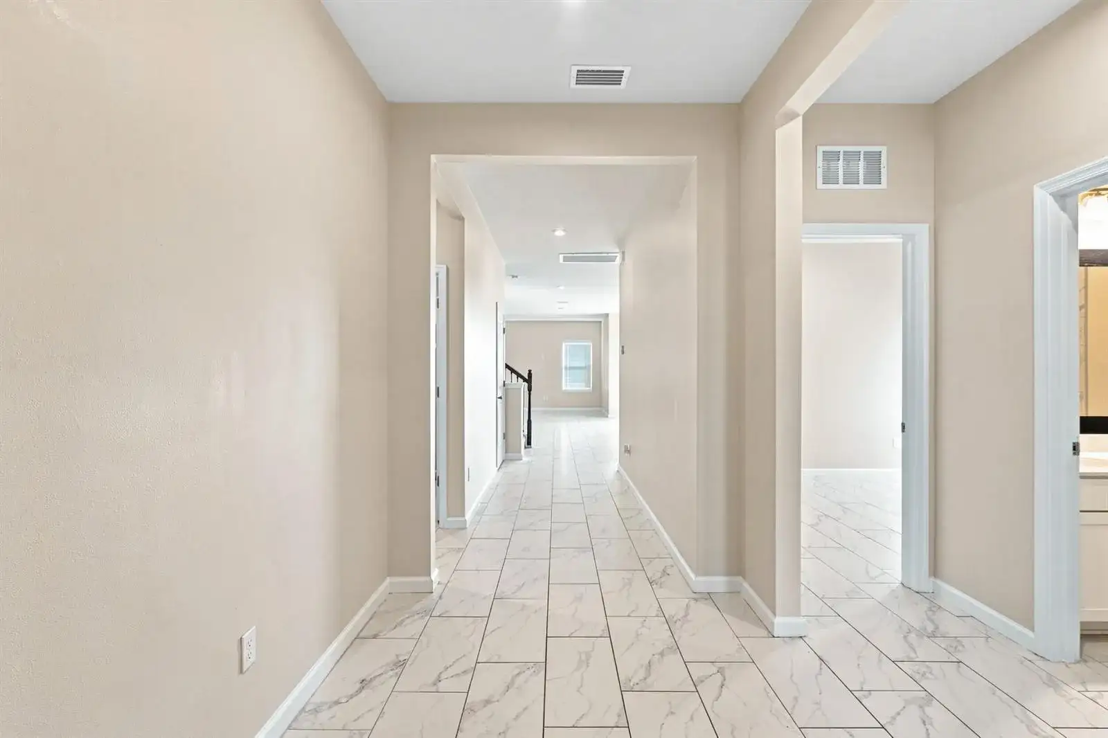 10579 SW VASARI Way, Port St. Lucie FL 34987 photo 5