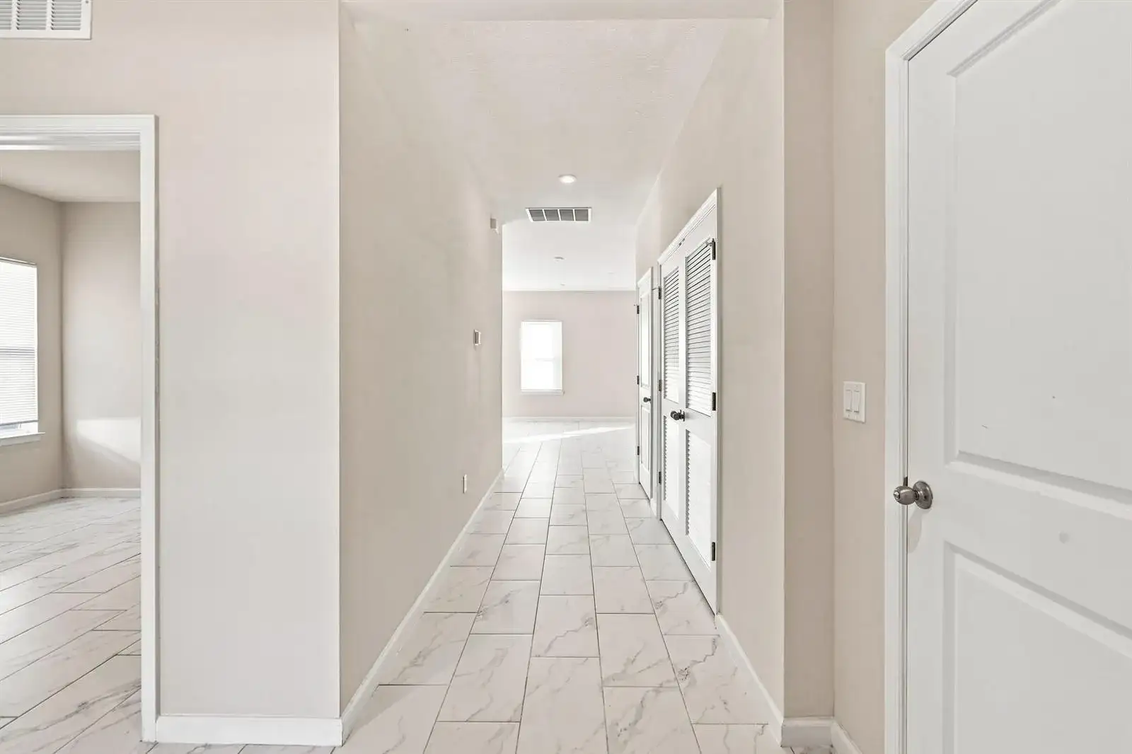 10597 SW VASARI Way, Port St. Lucie FL 34987 photo 5