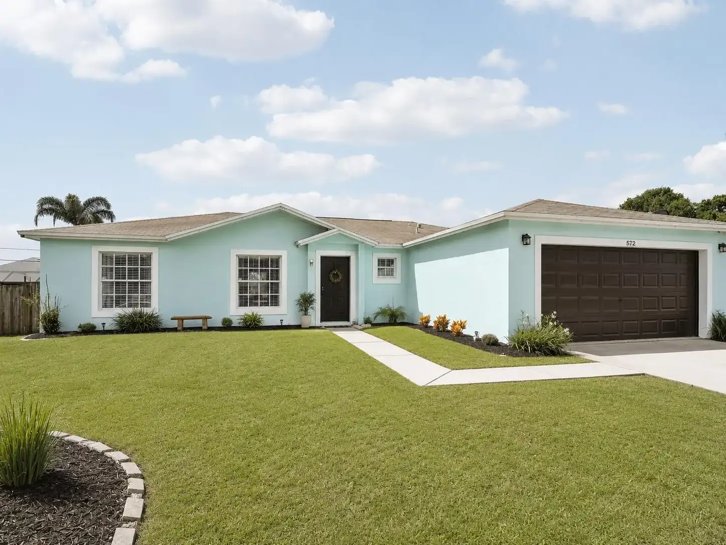 572 SW Bacon Terrace, Port St. Lucie FL 34953