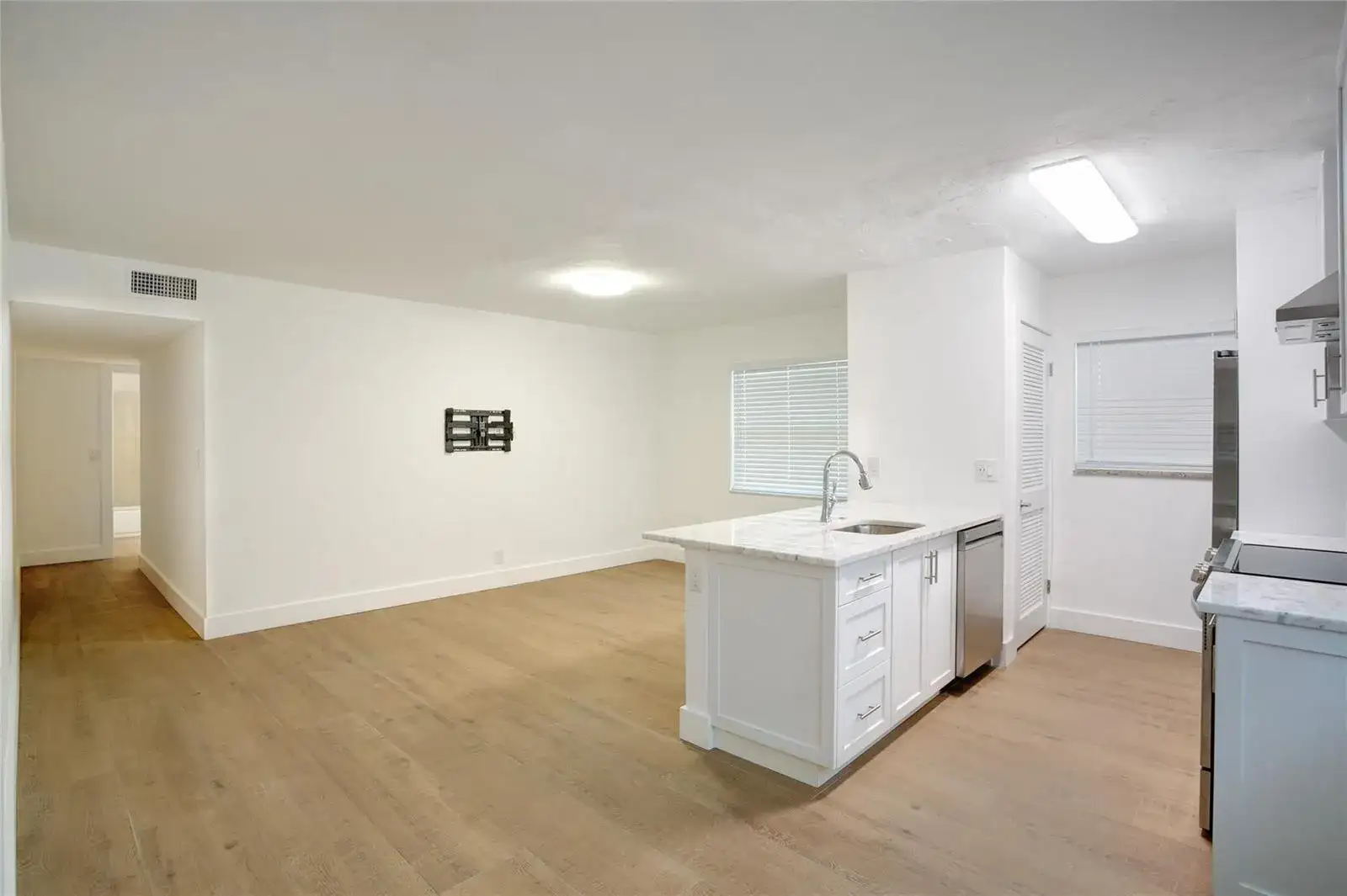 530 S FEDERAL Highway # 14, Fort Lauderdale FL 33301 photo 2