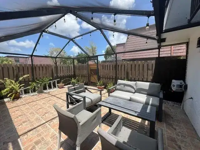 7542 COURTYARD Run E, Boca Raton FL 33433 photo 2