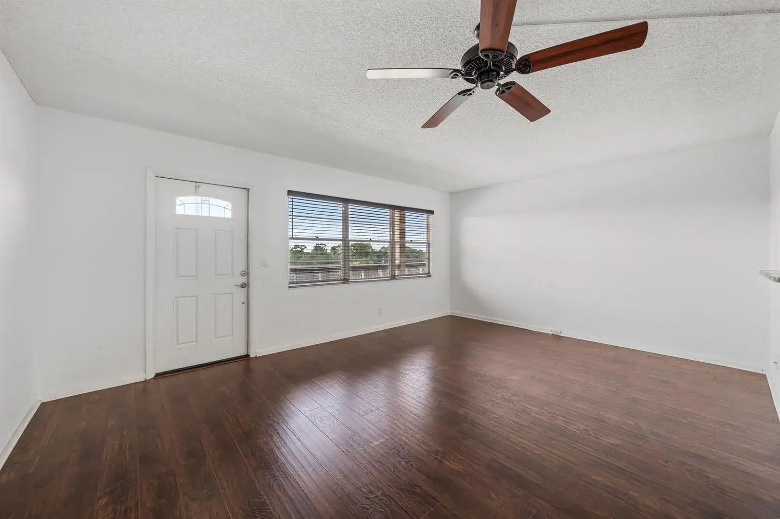 413 SOUTHAMPTON A, West Palm Beach FL 33417 photo 4