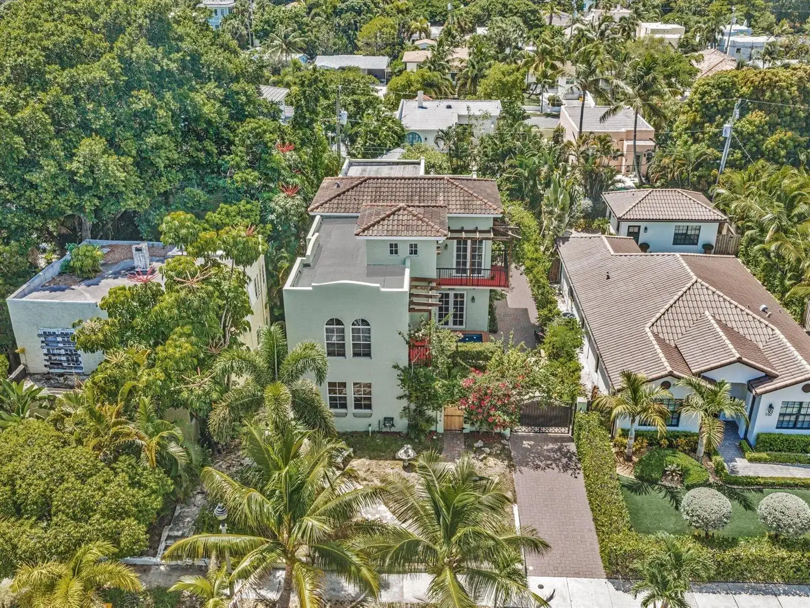 724 PARK Place, West Palm Beach FL 33401 photo 5
