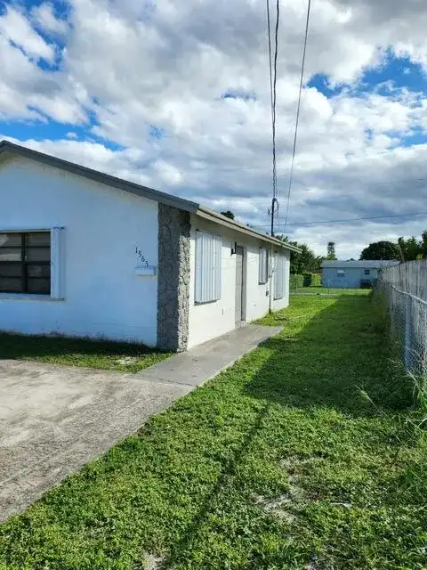 1565 W 36th Street, West Palm Beach FL 33404 photo 3