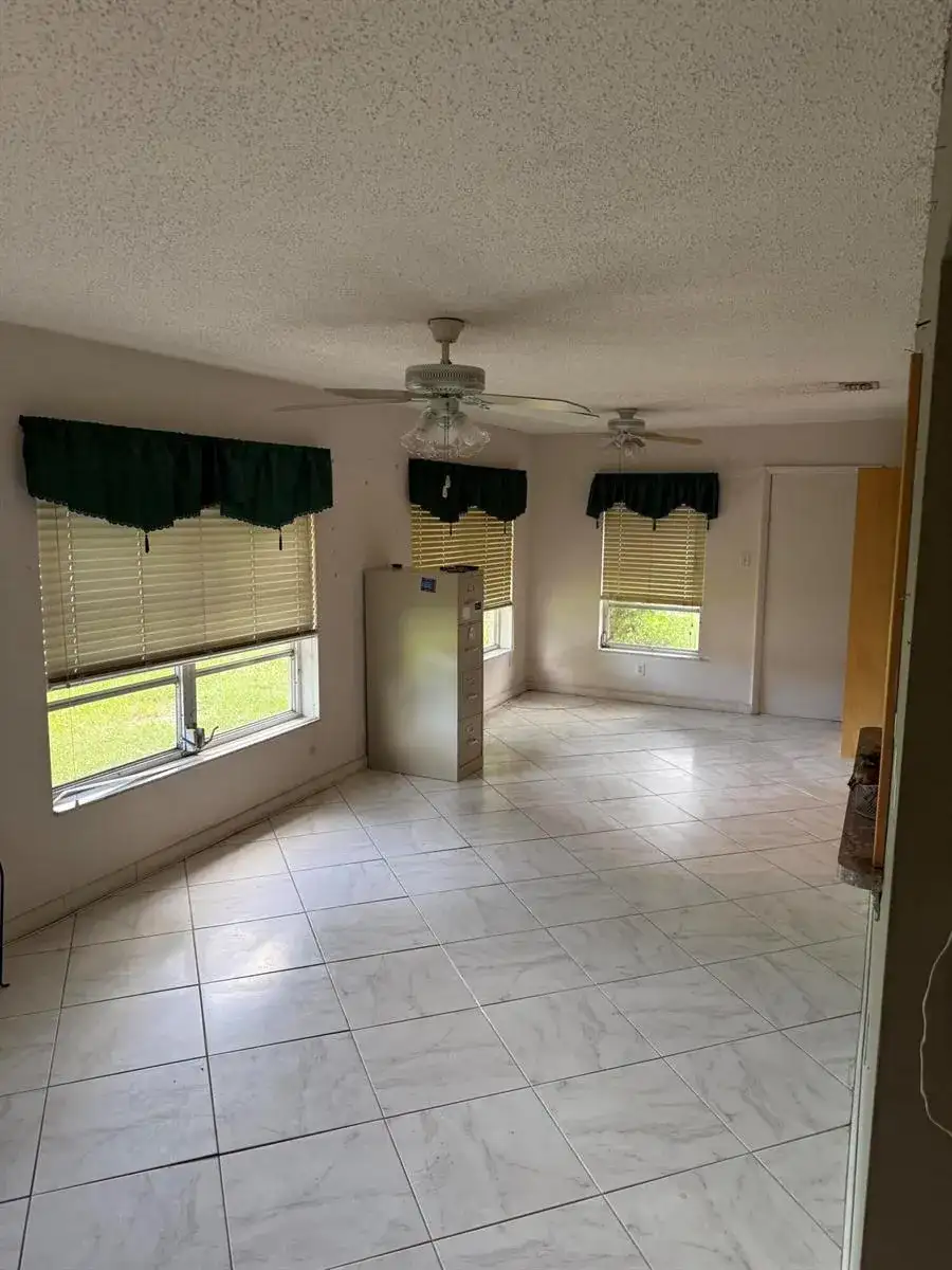 7250 NW 8TH Court, Margate FL 33063 photo 5