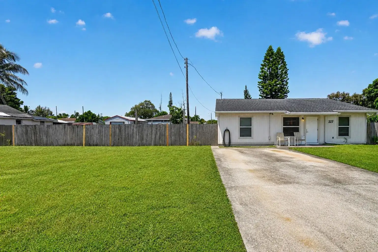 207/227 Ethelyn Drive, West Palm Beach FL 33415 photo 4