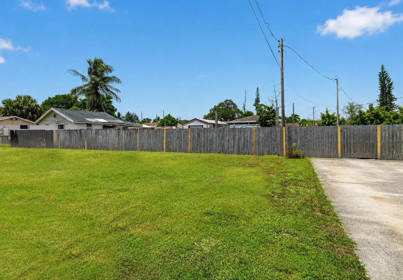 207/227 Ethelyn Drive, West Palm Beach FL 33415 photo 5