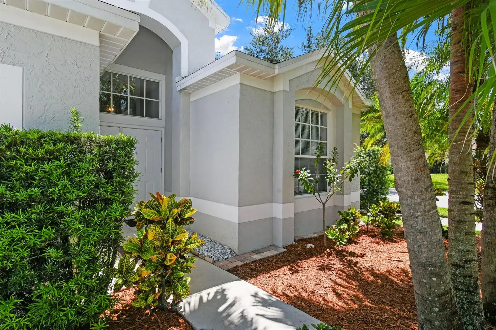 1983 NW Marsh Rabbit Lane, Jensen Beach FL 34957 photo 2