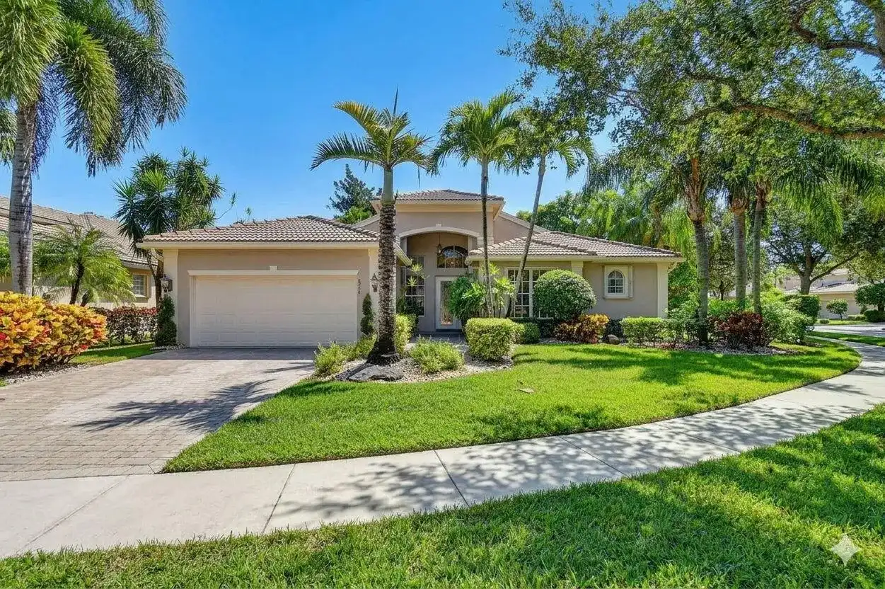 8934 MAJORCA BAY Drive, Lake Worth FL 33467