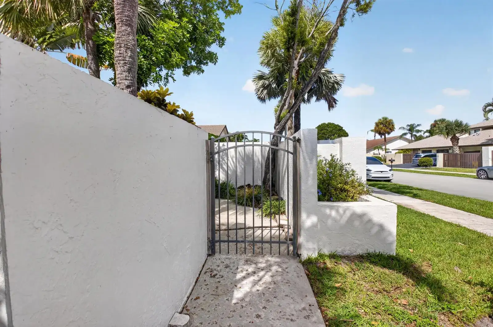 2802 SW 6th Street, Delray Beach FL 33445 photo 4