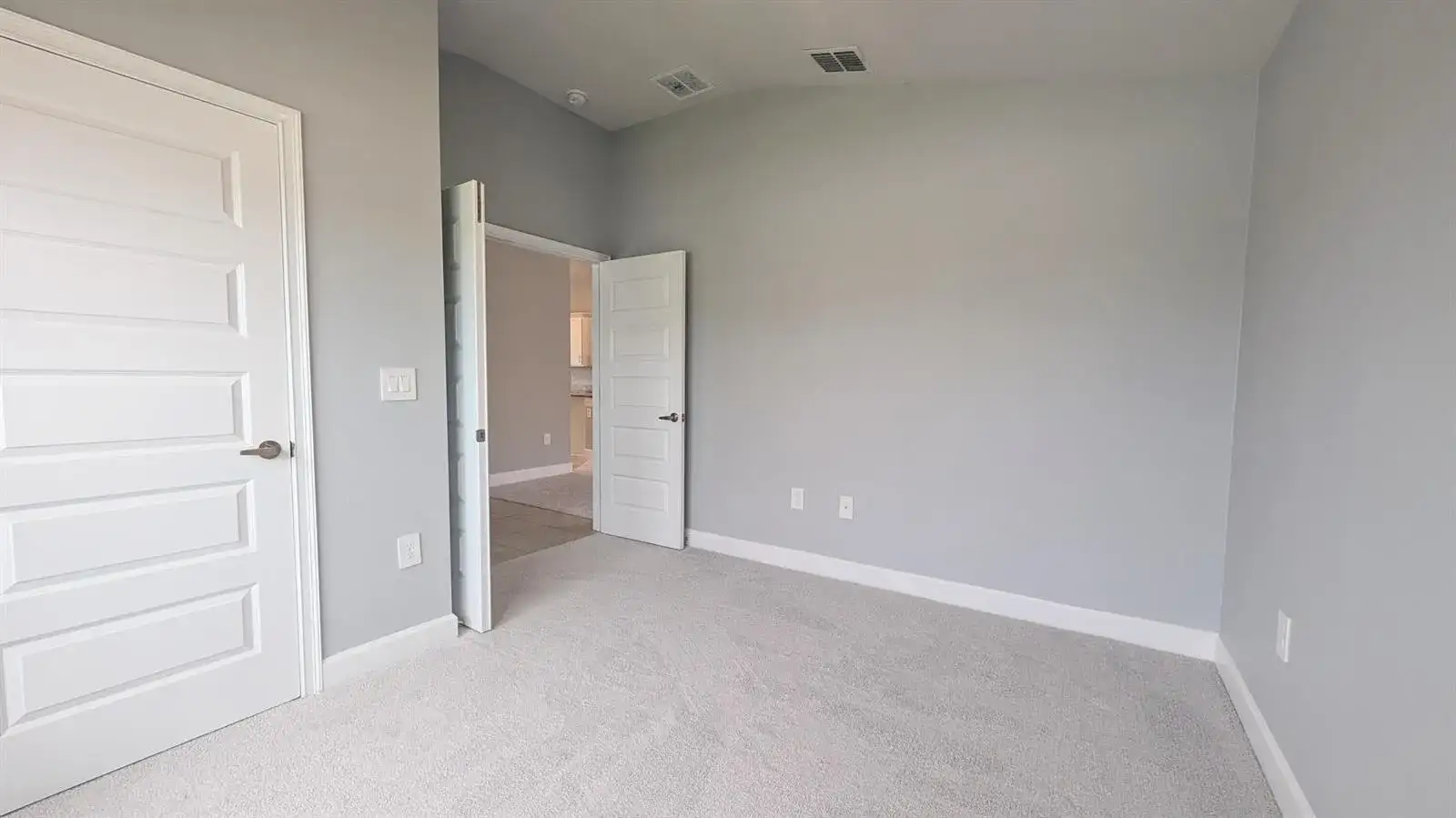 8607 MERANO Avenue, Fort Pierce FL 34951 photo 4