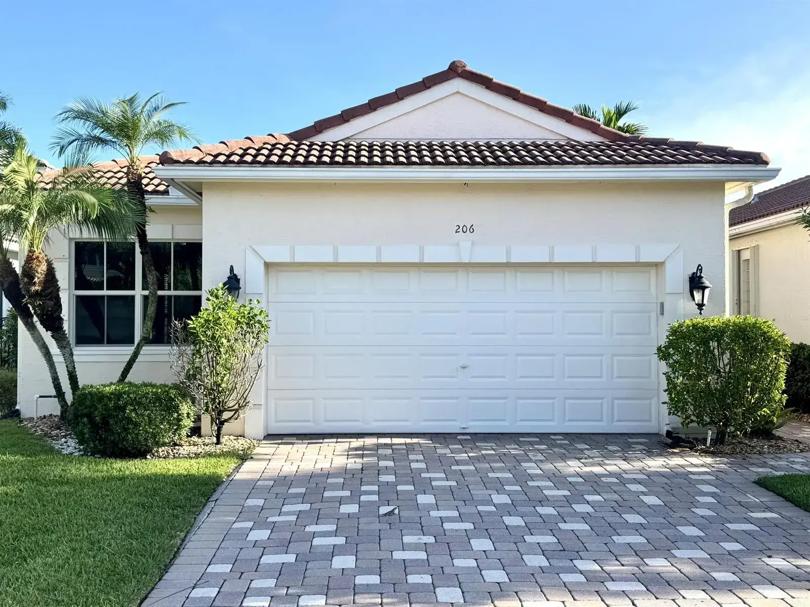 206 ISLE VERDE Way, Palm Beach Gardens FL 33418