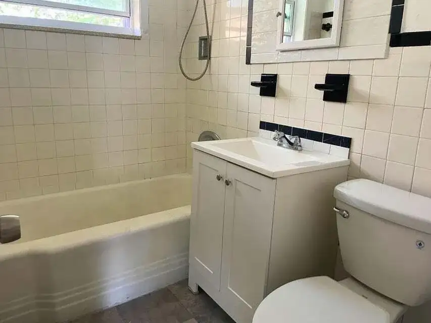 243 SE 24th Avenue, Boynton Beach FL 33435 photo 5