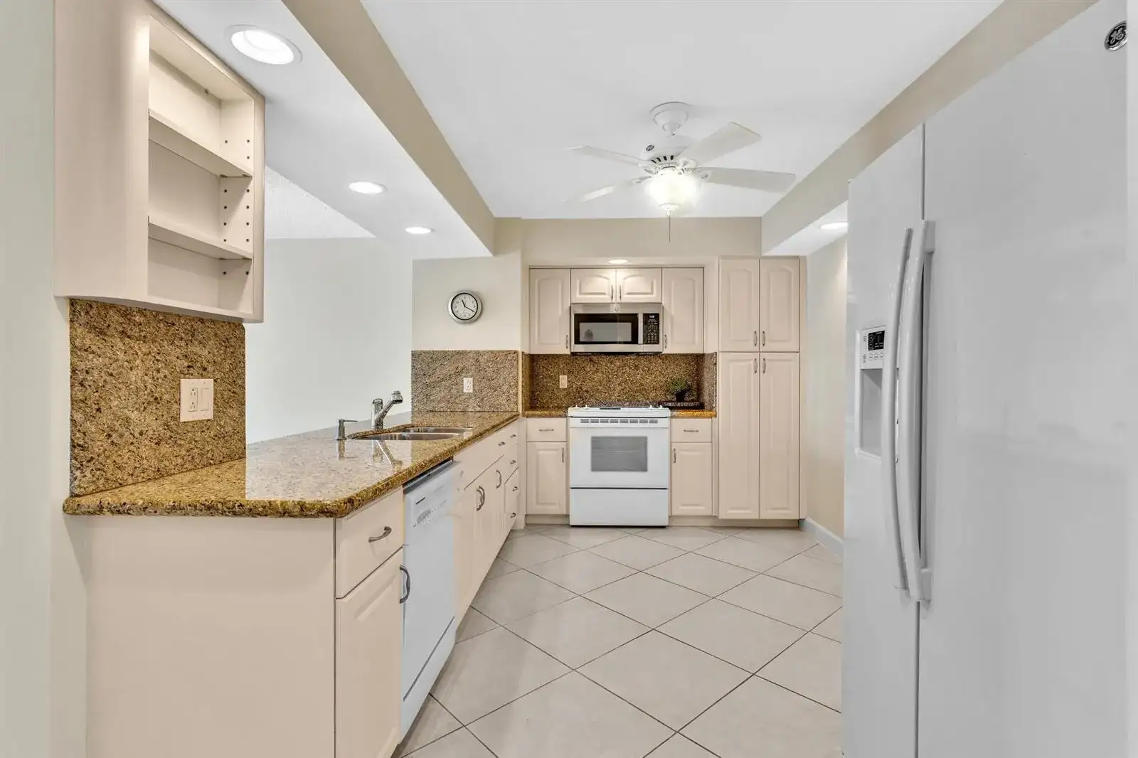 1150 HILLSBORO MILE # 914, Hillsboro Beach FL 33062 photo 3